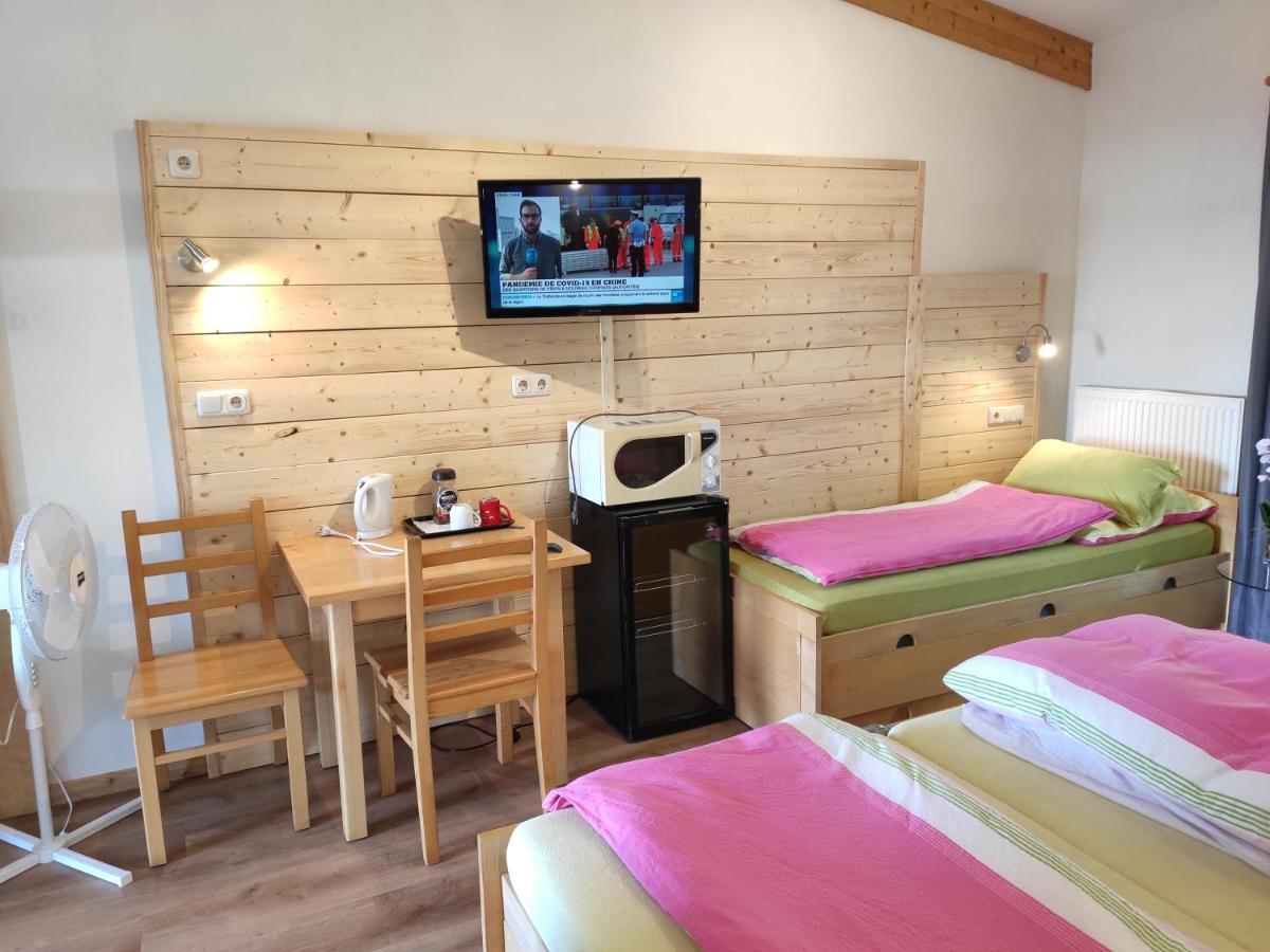 Max Motel Hinterzhof Bagian luar foto