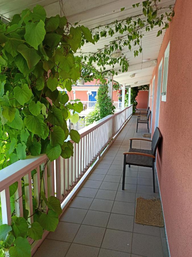 Max Motel Hinterzhof Bagian luar foto