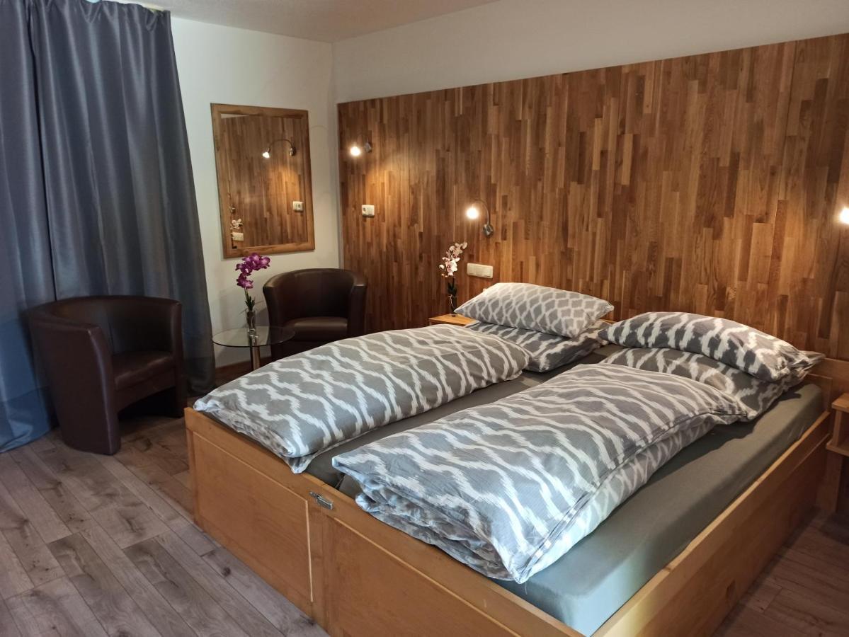 Max Motel Hinterzhof Bagian luar foto