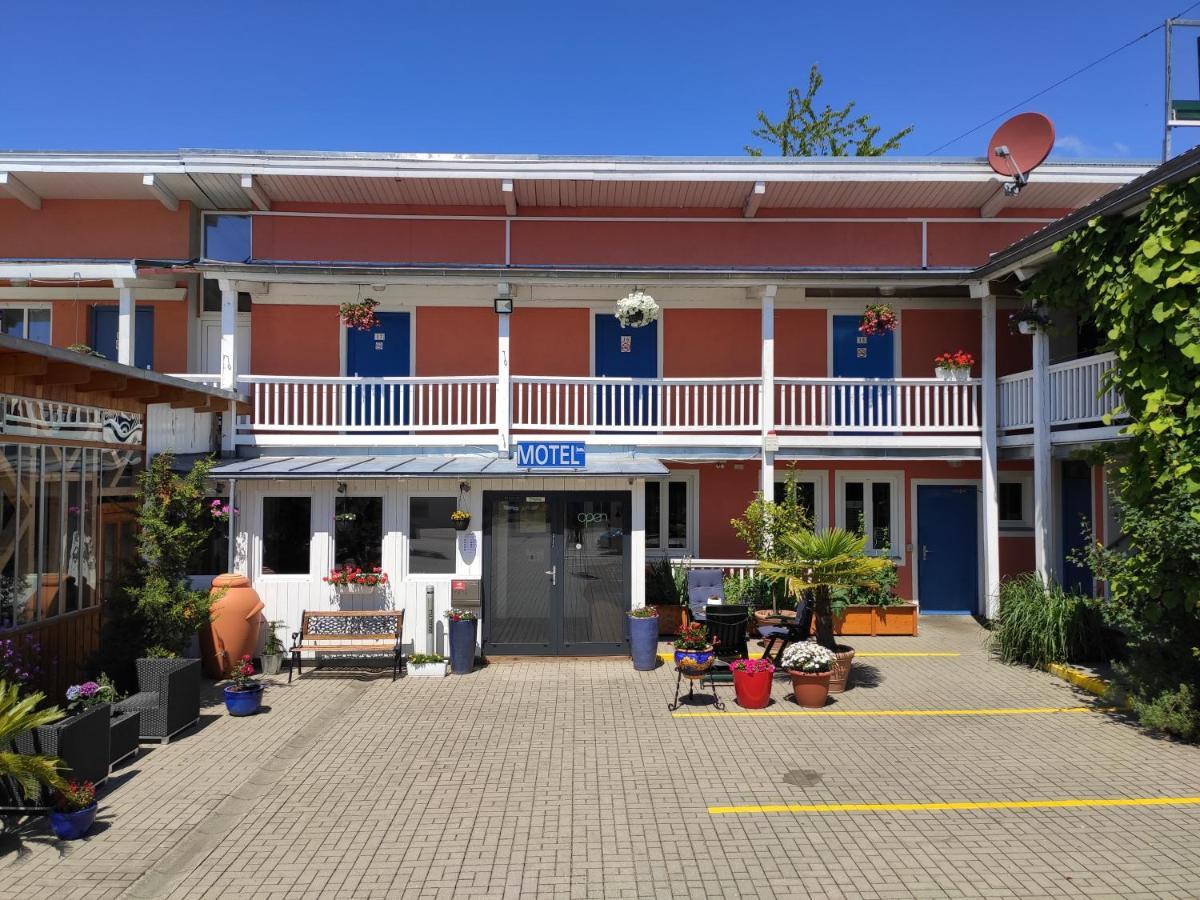 Max Motel Hinterzhof Bagian luar foto