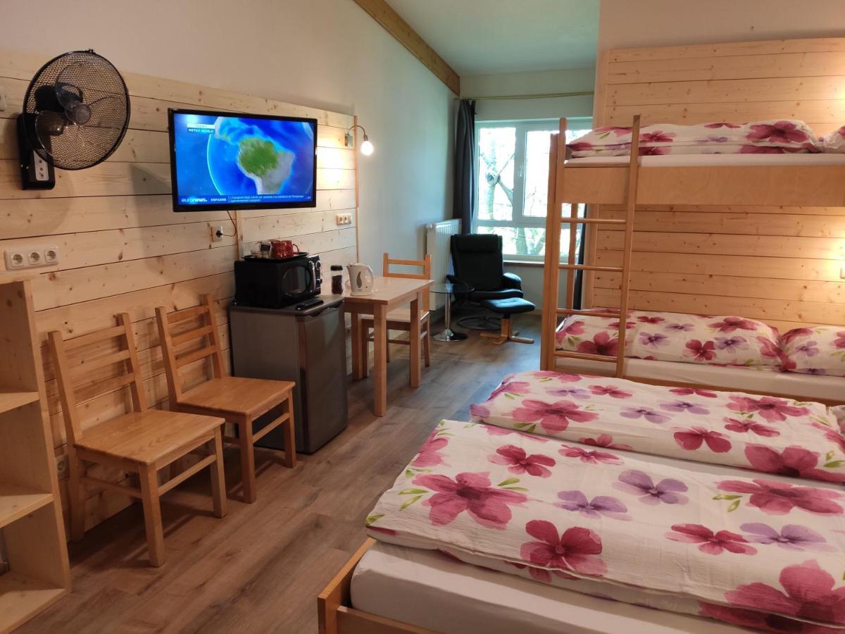 Max Motel Hinterzhof Bagian luar foto