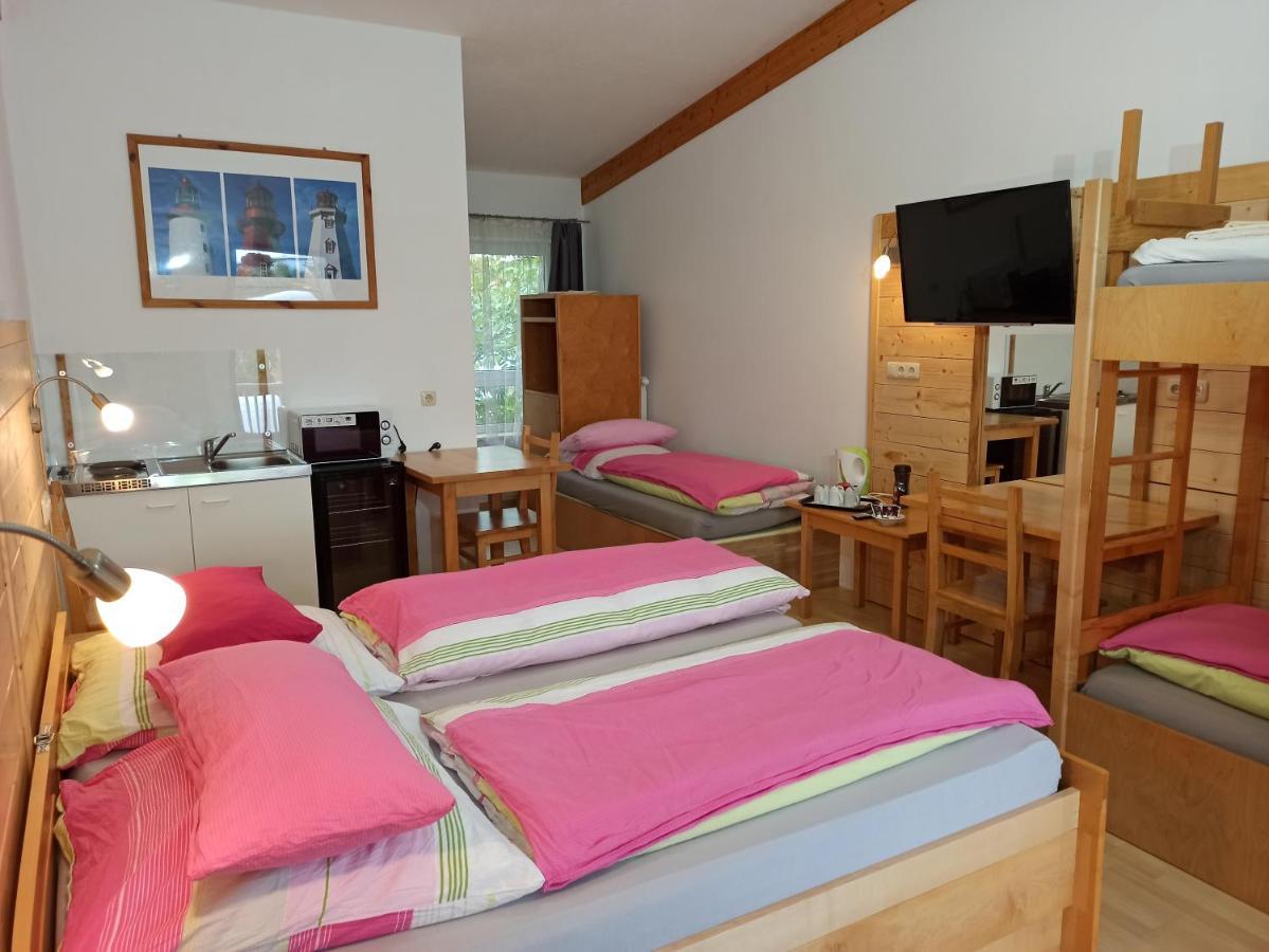 Max Motel Hinterzhof Bagian luar foto