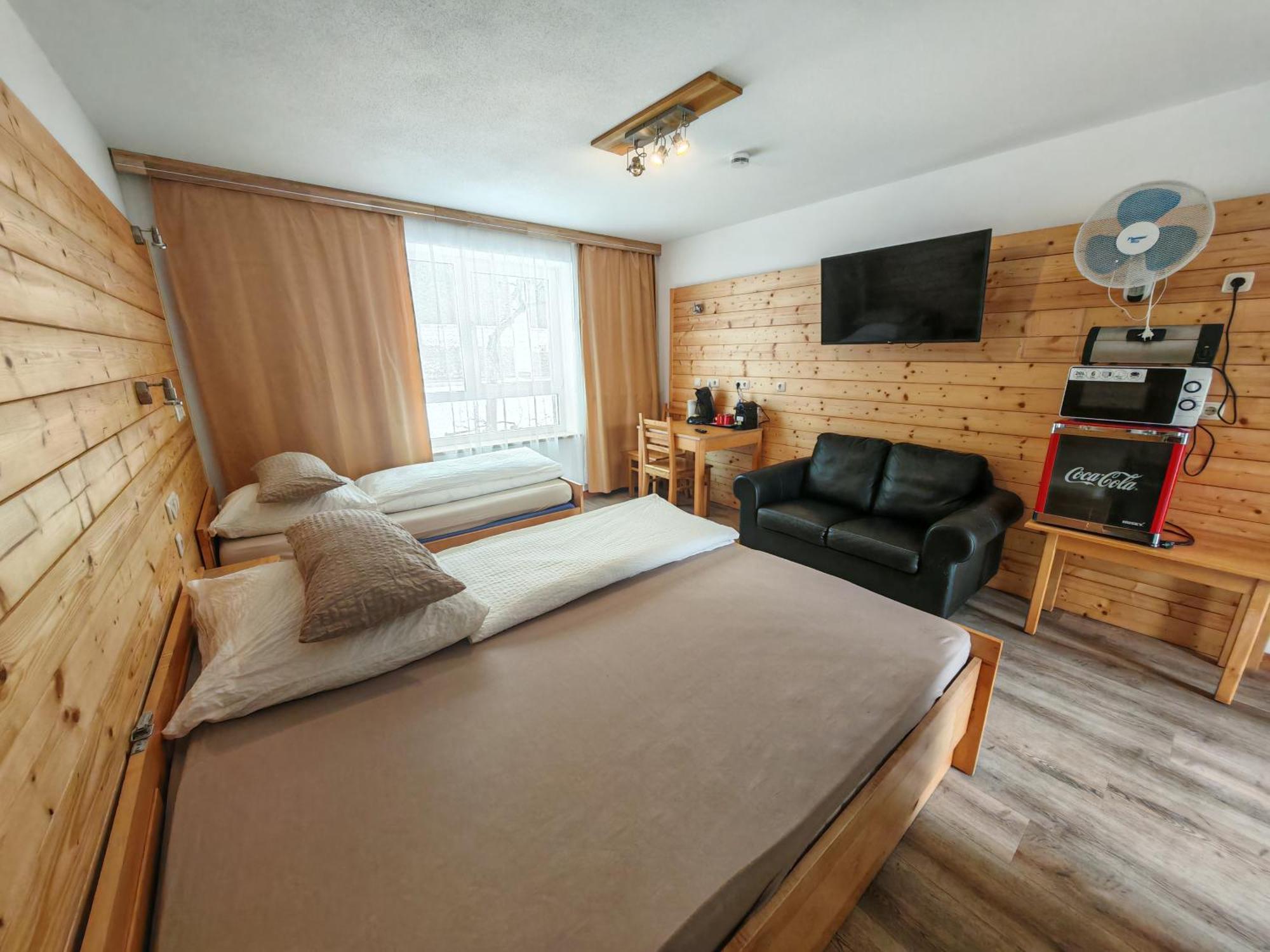 Max Motel Hinterzhof Bagian luar foto